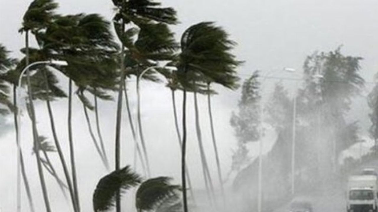 Bugün hava nasıl olacak: Meteoroloji'den İzmir, Antalya ve Balıkesir için fırtına uyarısı