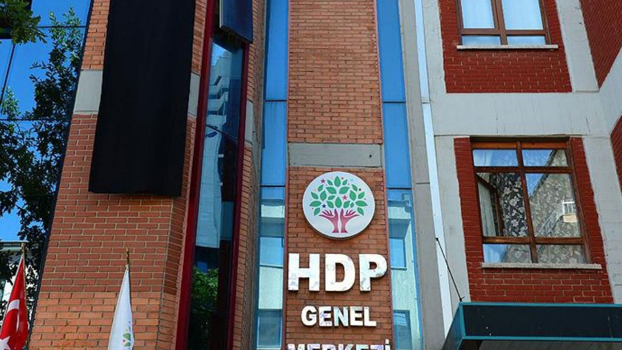 Dr. Mustafa Peköz: Saldırıların kıskacındaki HDP’nin bir anayasa taslağı var mı?