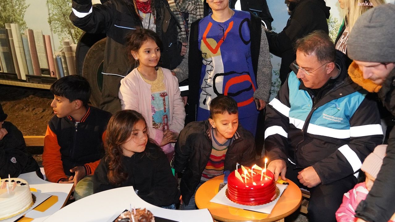 Minik Burak'a çadır kentte doğum günü sürprizi
