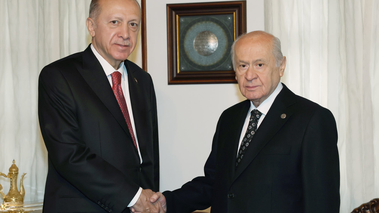 Cumhurbaşkanı Erdoğan, Bahçeli’yi evinde ziyaret etti