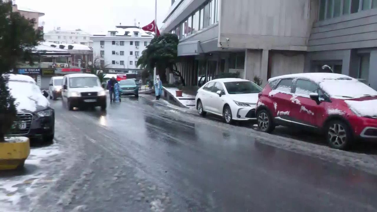 İstanbul'da kar etkisini artırmaya başladı