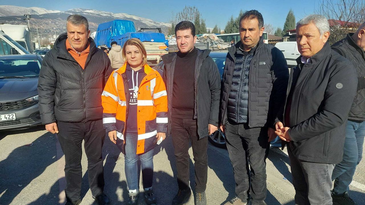 İzmit Belediye Başkanı Hürriyet, afet koordinasyon çalışmaları için Kahramanmaraş’ta