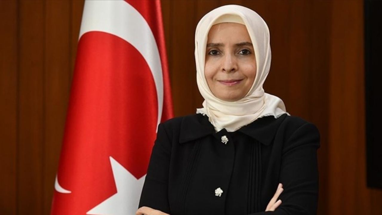 AKP'de aile içi atamalar aynen devam: Eski bakan Fatma Betül Sayan'ın kız kardeşine yeni görev