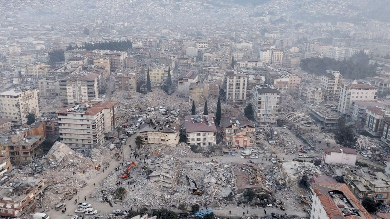CHP’li İlhan: Deprem bölgesinde salgın hastalıklara karşı önlem alınmalı