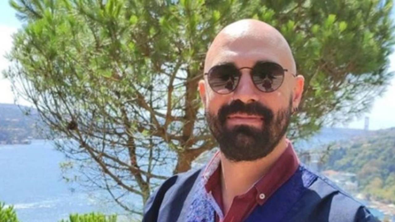 Siyaset bilimci Özgün Emre Koç, 'deprem paylaşımları' nedeniyle gözaltına alındı