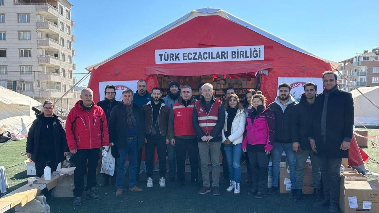 Türkiye Eczacılar Birliği de Kızılay'dan çadır satın aldıklarını duyurdu