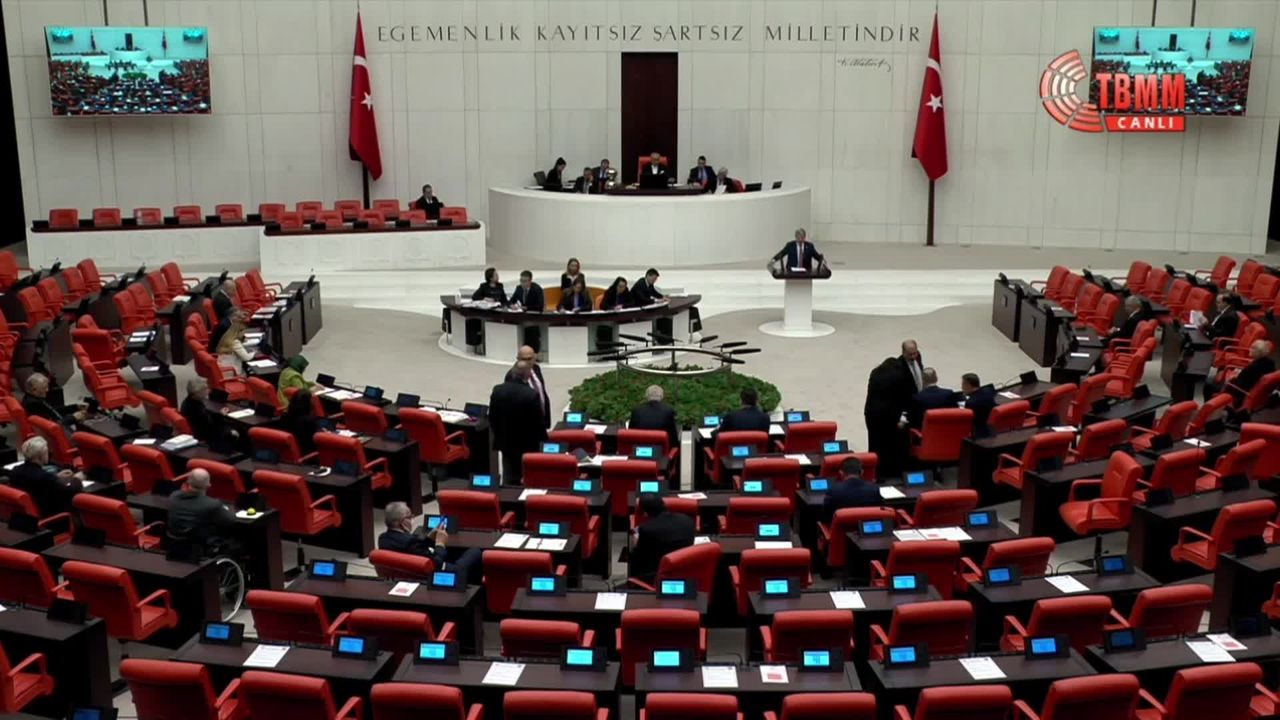 İYİ Parti’nin ‘Kızılay’ önergesi AKP ve MHP’li oylarıyla reddedildi