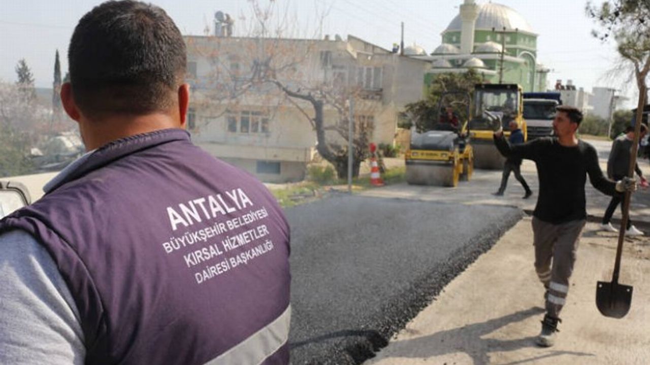 Antalya kırsalına sıcak asfalt