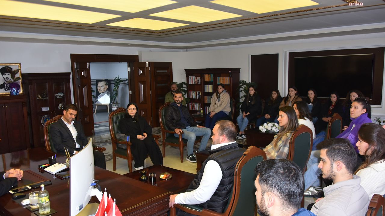 Boyüzük Belediye Başkanı Bakkalcıoğlu, Kadın Voleybol Takımı’yla bir araya geldi