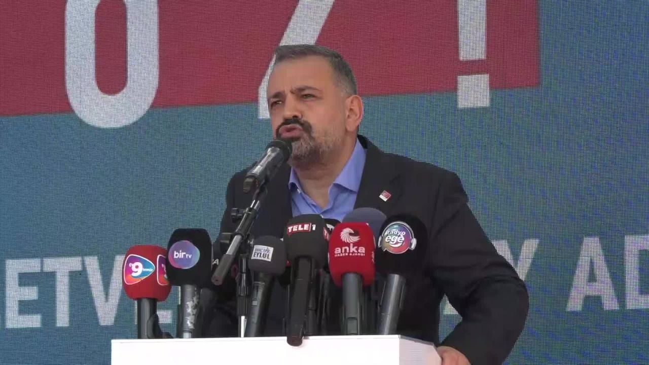 CHP İzmir’de aday adaylarını tanıtıldı