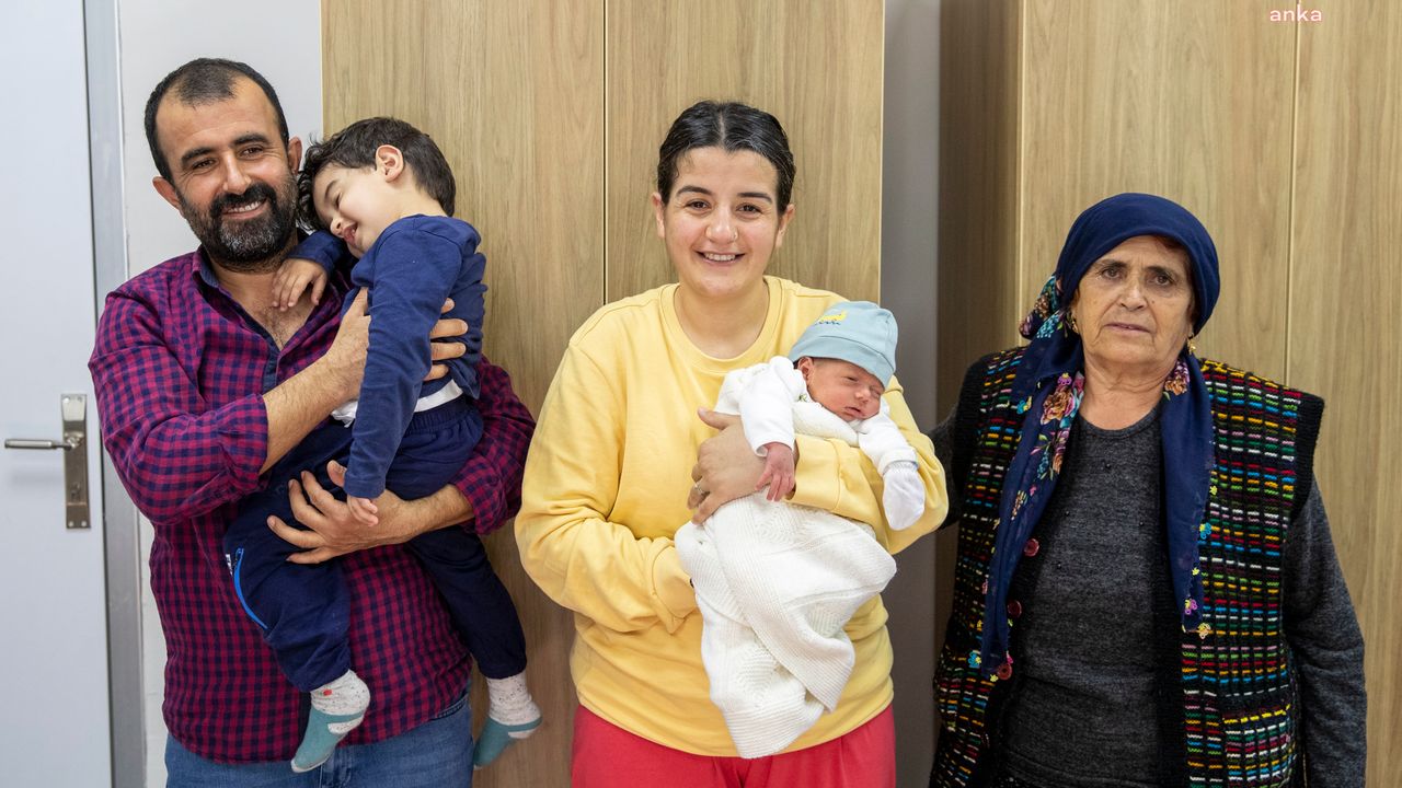 Deprem bölgesinden gelen çolak ailesi, bebeklerini Mersin’de dünyaya getirdi