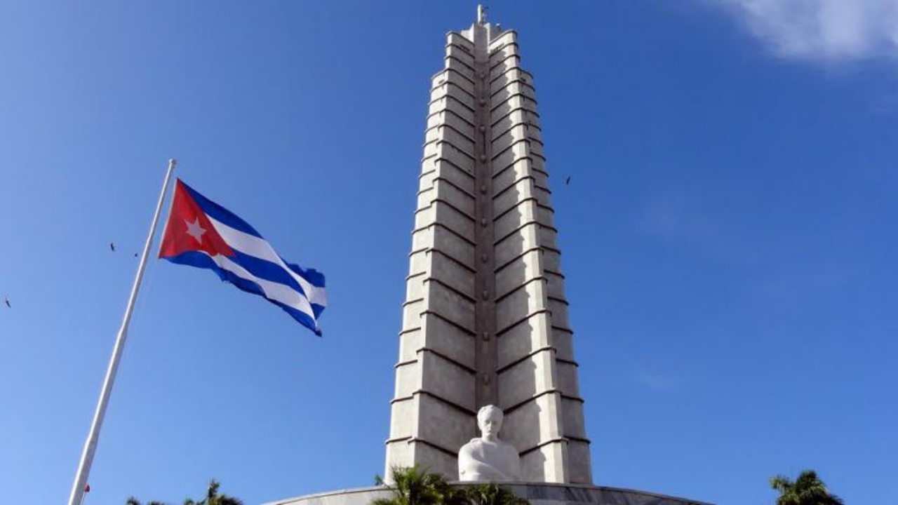 Kübalılar yarın milletvekili seçimleri için sandık başına gidiyor