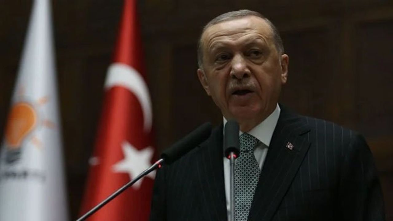 Erdoğan’ın Cumhurbaşkanı adaylığı için yarın imza toplanacak