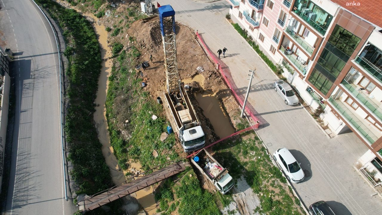İzmir Büyükşehir Belediyesi, ilçelerde içme suyu kuyusu açma çalışmalarına başladı