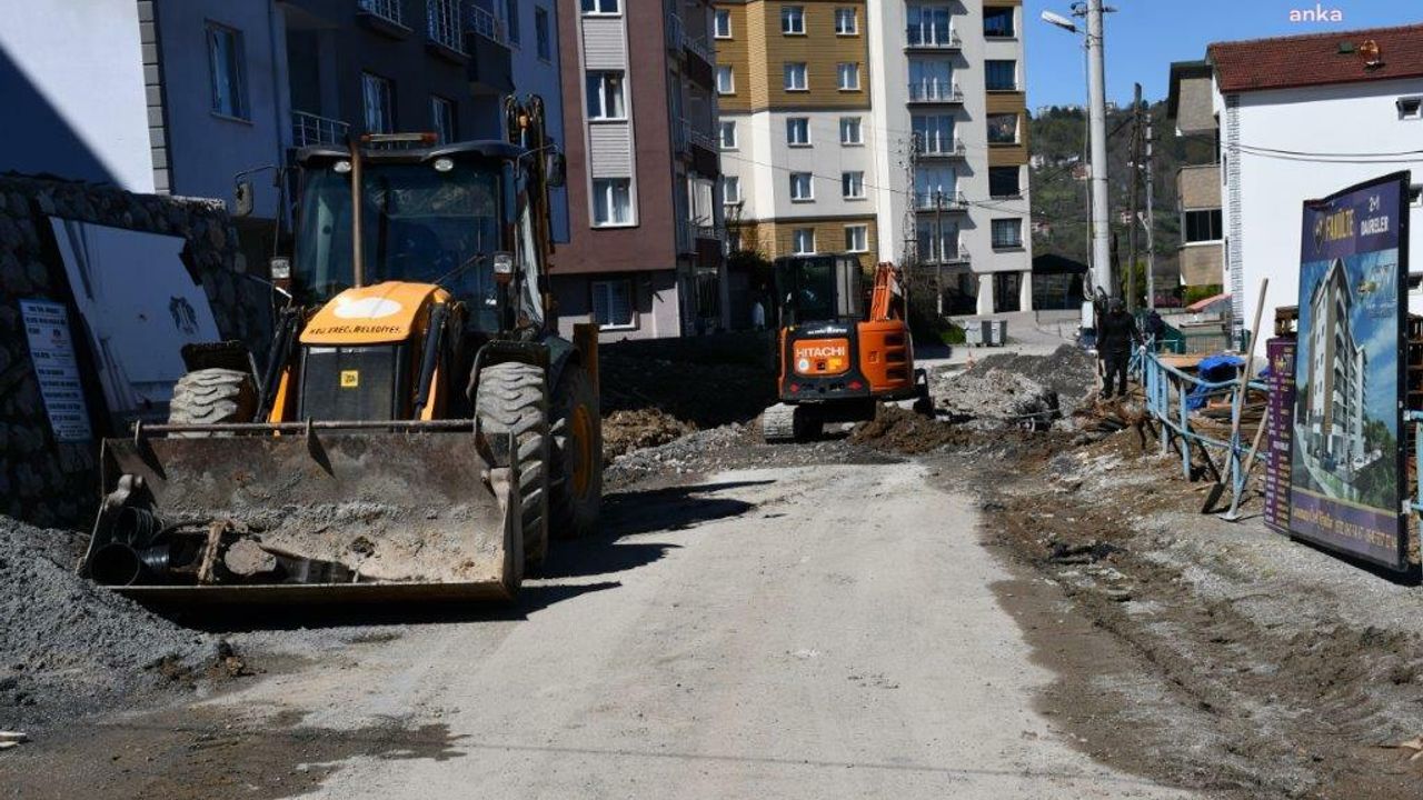 Karadeniz Ereğli Belediyesi’nin yağmurlama hattı yenileme çalışmaları Elmatepe’de sürüyor