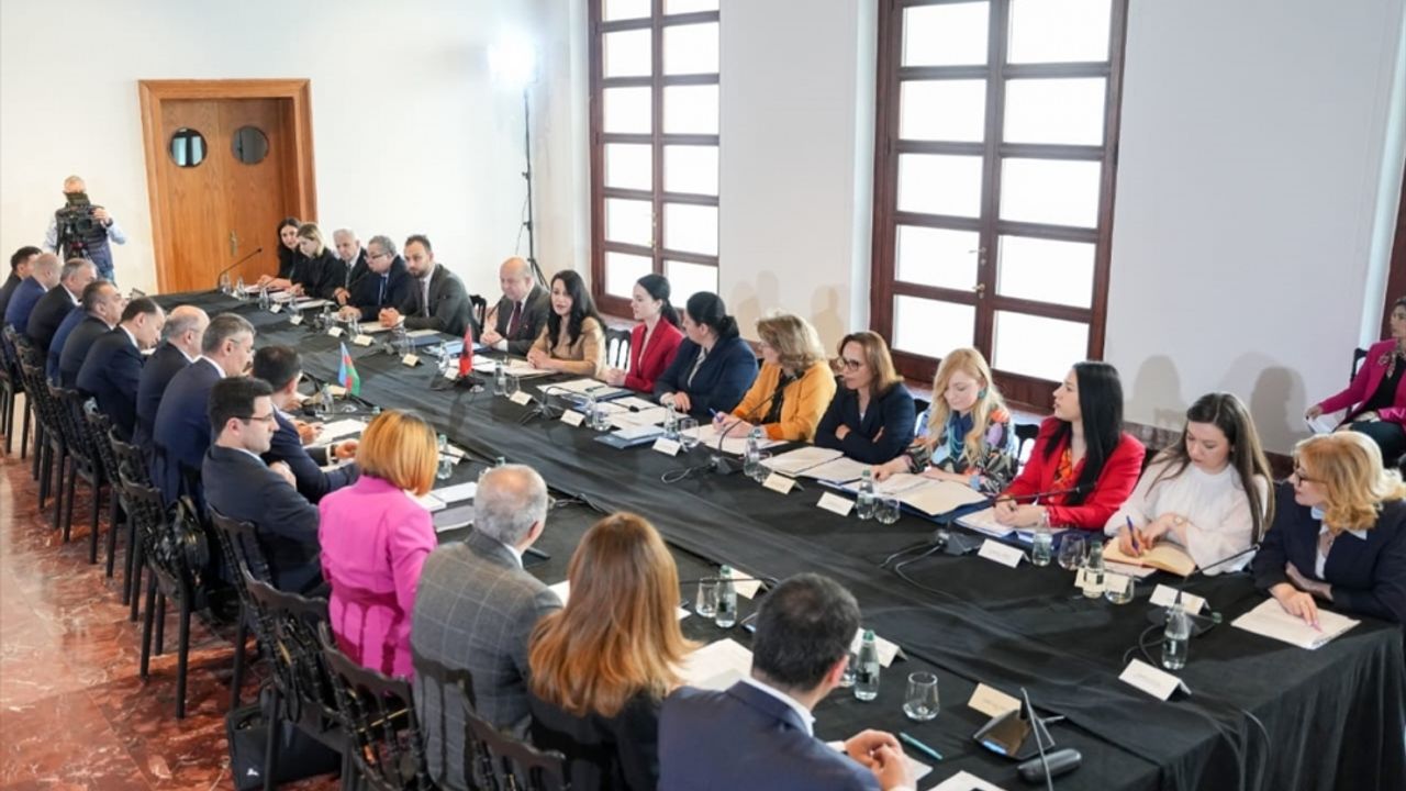 ﻿Arnavutluk-Azerbaycan Karma Komitesi Toplantısı Tiran’da gerçekleştirildi