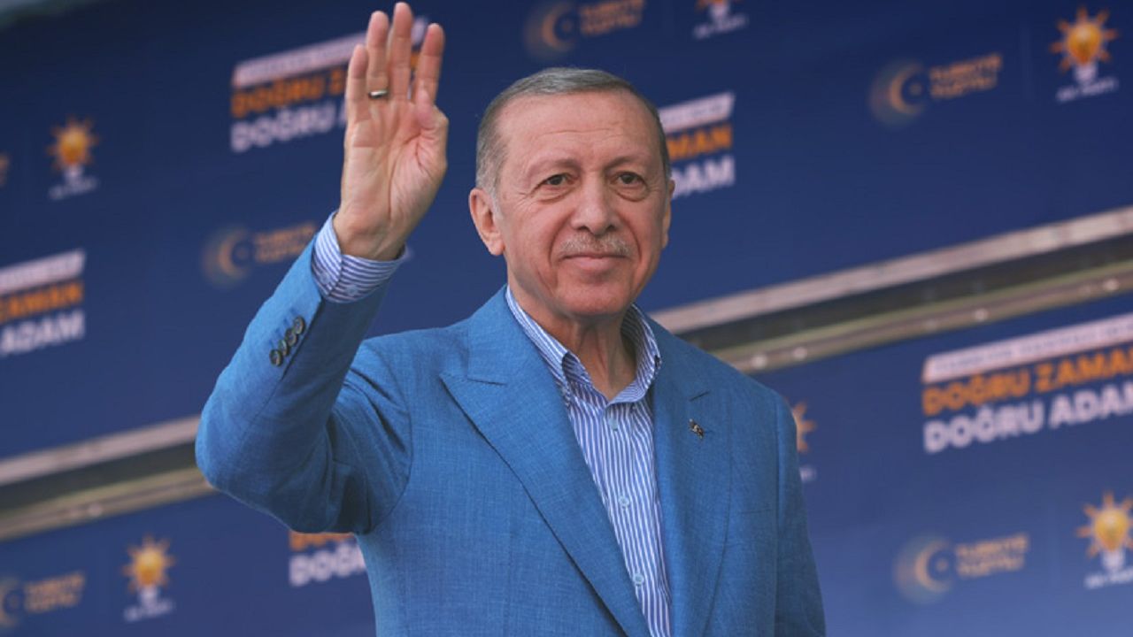 Erdoğan: "Kasıtlı olarak yayılan umutsuzluk dalgalarına prim vermeyin"