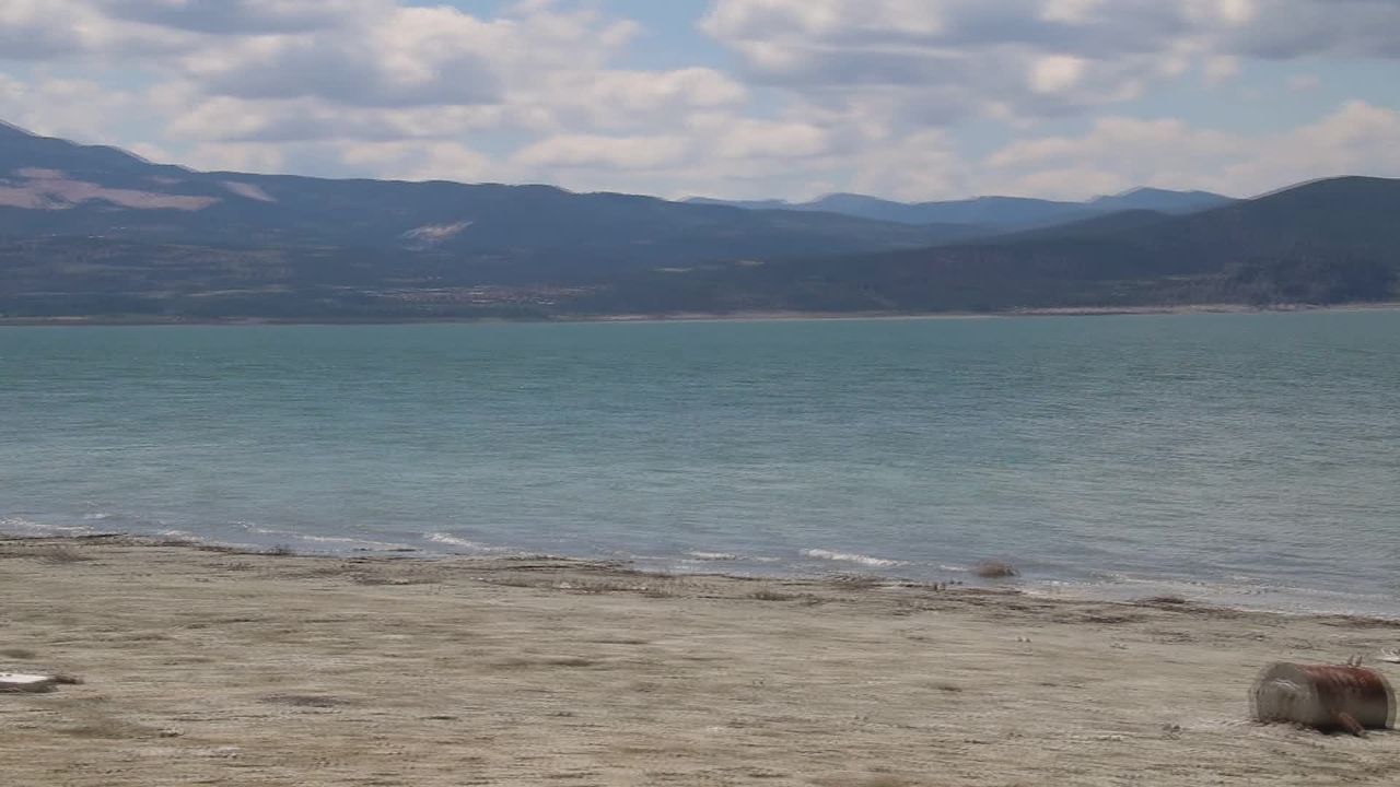 Burdur Gölü’ndeki su seviyesi yağışlarla 7 santimetre yükseldi
