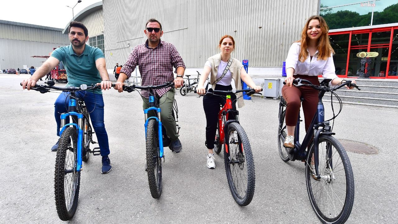 İzmir'de bisiklet kullanımı yaygınlaşıyor