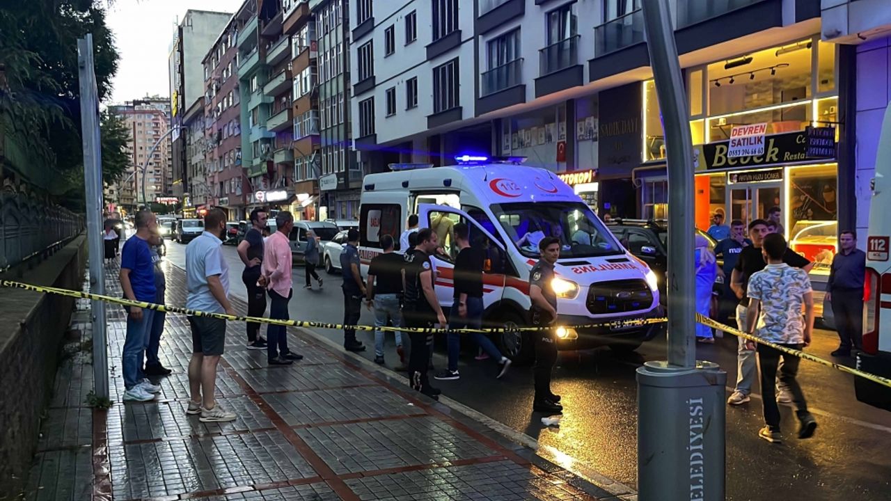 Rize'de bıçaklı kavgada 1 kişi öldü, 2 kişi yaralandı