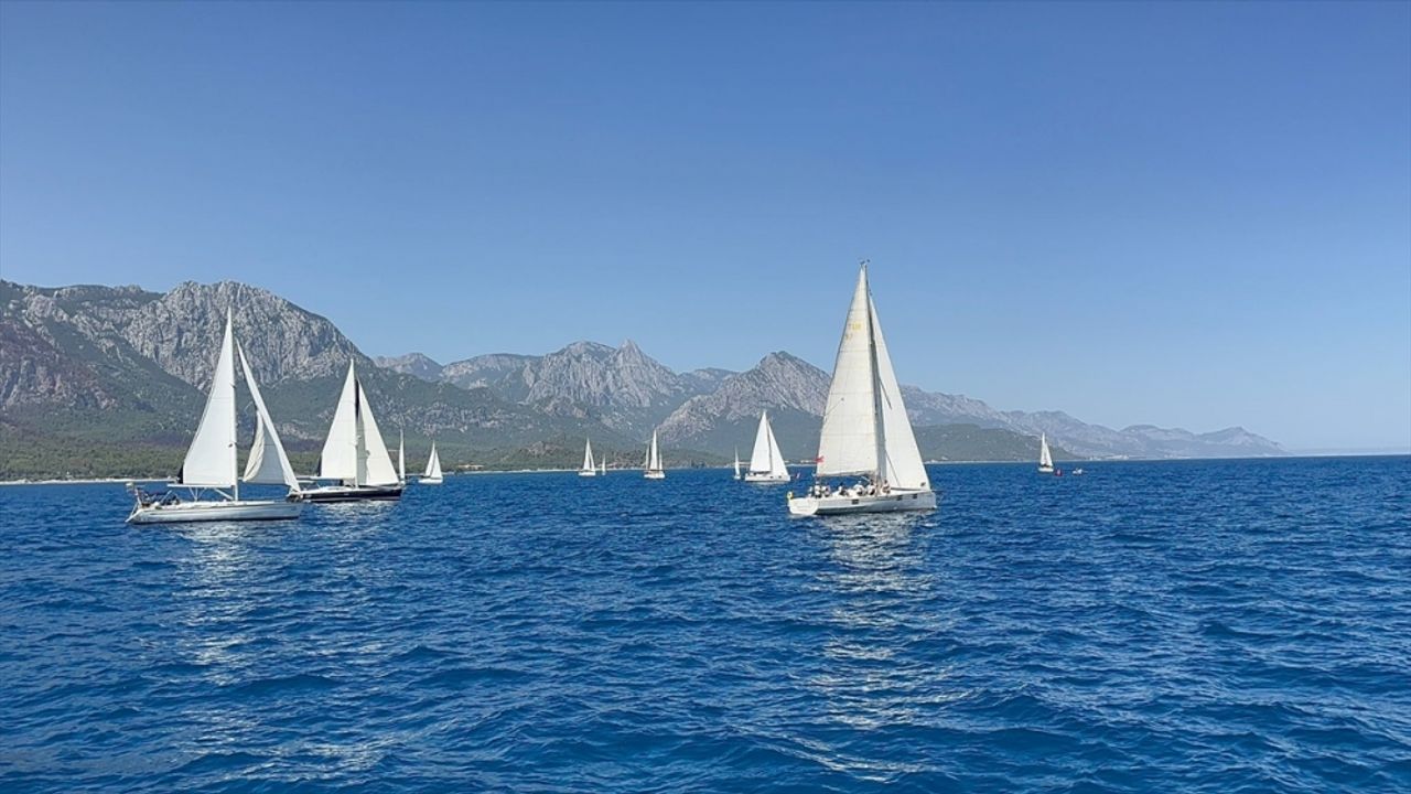 Antalya'da "Likya Cup Yelkenli Yat Yarışları" başladı