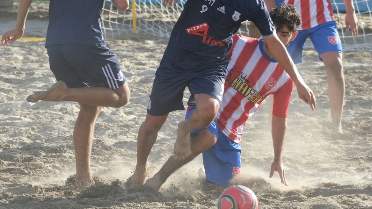 TFF Plaj Futbolu Ligi'nin Alanya etabı başladı