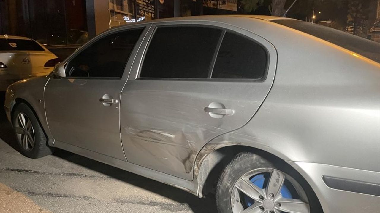 Bursa'da polisten kaçan şüpheli kaza yaptığı aracı bırakıp yaya olarak uzaklaştı