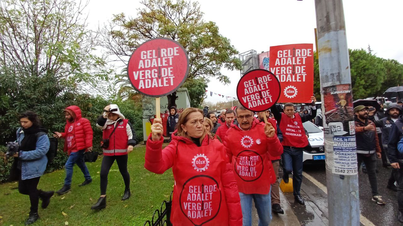 DİSK, ‘Gelirde Adalet, Vergide Adalet’ için Ankara'ya yürüyor