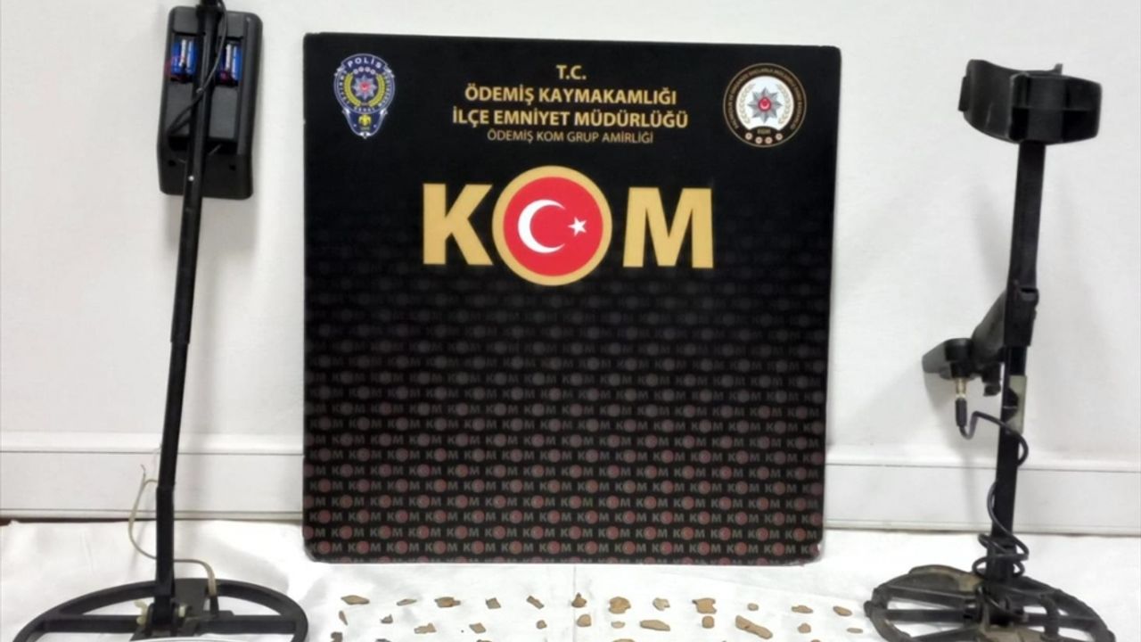 İzmir'de 121 parça tarihi eser yakalandı