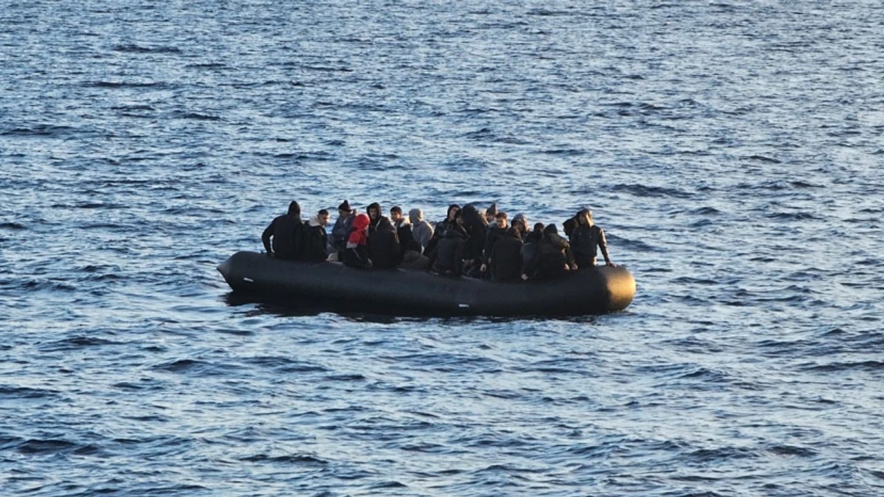 Muğla açıklarında 39 düzensiz göçmen kurtarıldı