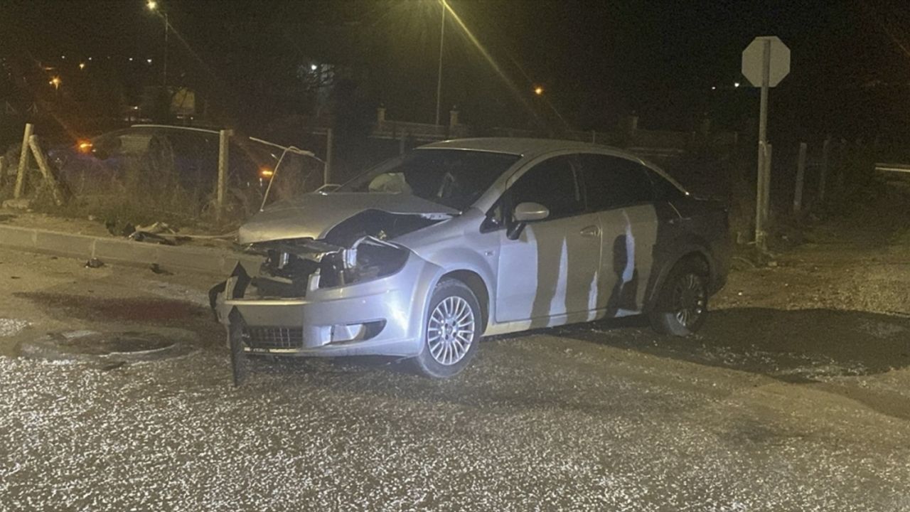 Uşak'ta kaza, 4 kişi yaralandı