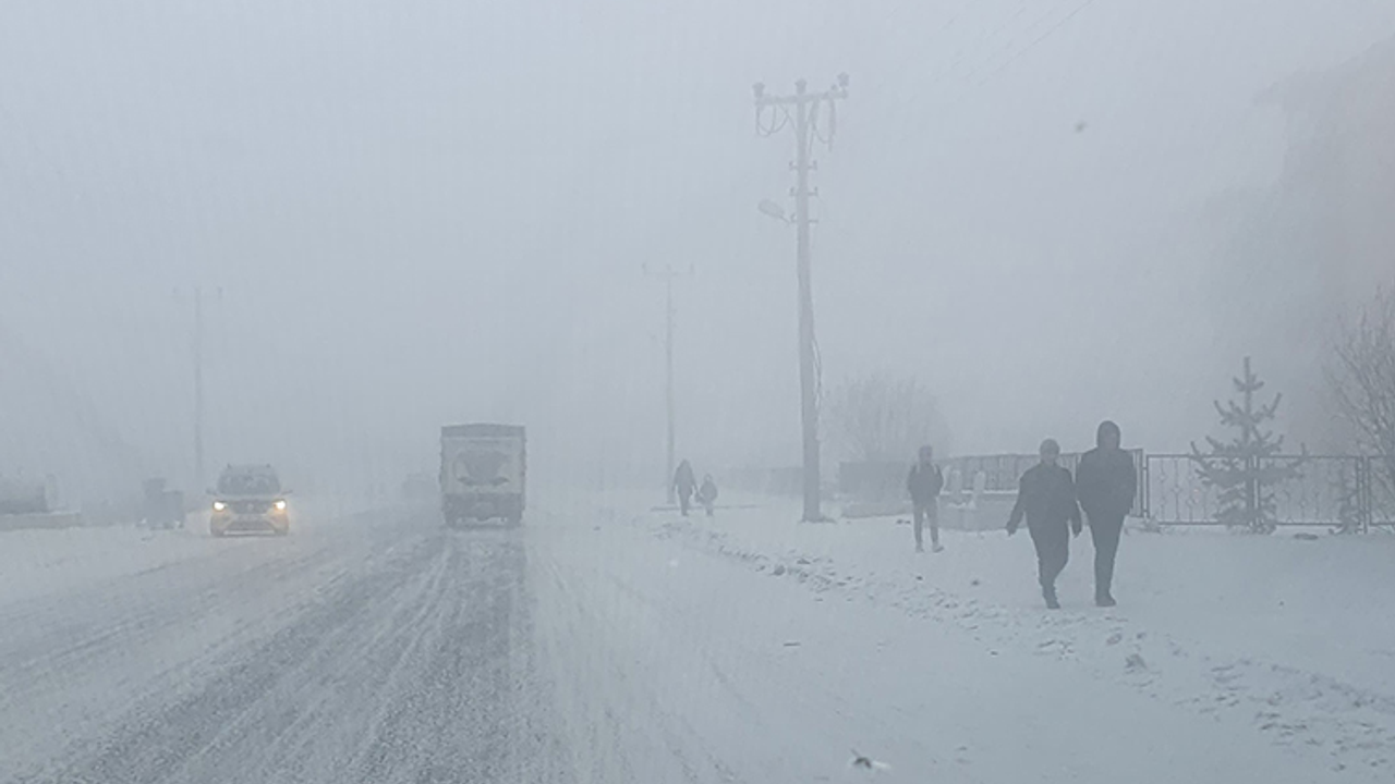 Bolu Dağı Geçişi tüm araçlar için 9 saat sonra ulaşıma açıldı