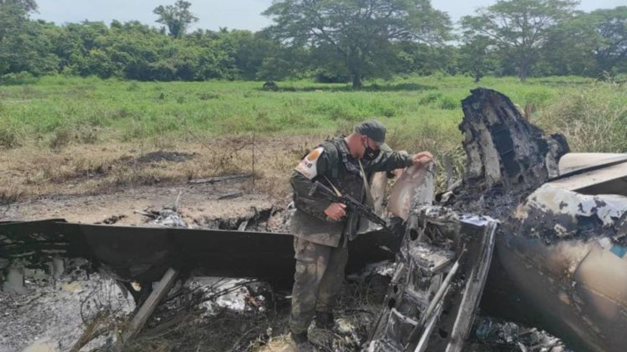 Venezuela İçişleri Bakanı: "Uyuşturucu dolu bir ABD uçağı düşürüldü"