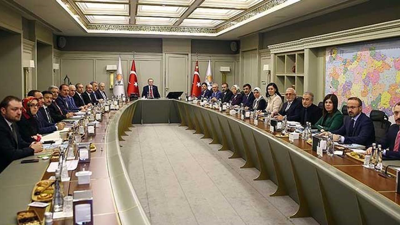 AKP MYK toplantısının ardından Berat Albayrak'ın istifasına değinilmedi