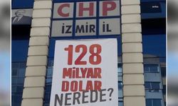 İzmir'de "128 milyar dolar nerede?" pankartına kesilen cezayı mahkeme iptal etti