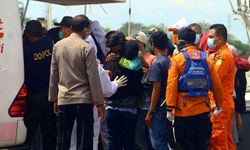 Endonezya'da balıkçı tekneleri alabora oldu: 9 ölü, 47 kayıp