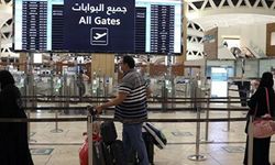Suudi Arabistan, kırmızı listeye aldığı ülkeleri ziyaret edenlere 3 yıl seyahat yasağı getiriyor