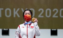 Tokyo Olimpiyatları'nda ilk altın madalyayı Çinli atıcı Qian Yang kazandı