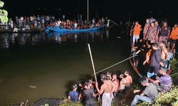 Bangladeş'te iki geminin çarpışması sonucu 21 kişinin yaşamını yitirdi