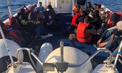 Ayvacık açıklarında 52 düzensiz göçmen kurtarıldı