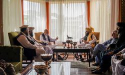 Afgan liderler Taliban heyetiyle görüştü