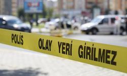 İzmir'de parkta bir erkeğe ait cansız beden bulundu