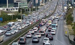 İstanbul'da haftanın ilk iş gününde trafikte yoğunluk yaşanıyor