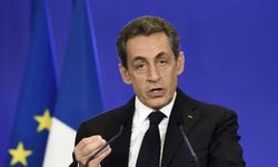 Sarkozy'e 1 yıl hapis cezası