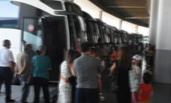 İzmir'de 18 yaşından küçüklere seyahat için bilet satışı yasaklandı