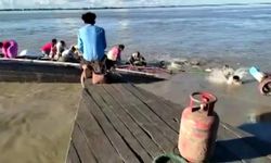 Hindistan'da tekne kazası: Kayıp 7 kişiyi arama çalışmaları sürüyor