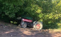 Fındık işçilerini taşıyan traktörün römorku devrildi: 6 yaralı