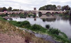Edirne'de kuraklık nedeniyle Tunca Nehri dip seviyede