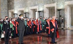 Yargıtay üyelerinden adli yıl açılışı dolayısıyla Anıtkabir'e ziyaret