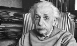 Einstein'ın 1896 tarihli lise karnesi ortaya çıktı